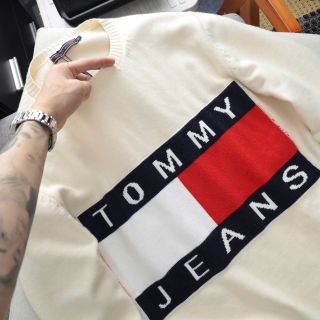 Sweater TM dệt kim.  Chất len dày mịn, sợi đanh không  xù