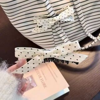 LỐ 12 NGHÉO NƠ TRẮNG CHẤM BI