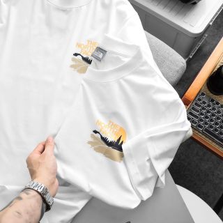 Áo thun nam.  Chất thun cotton 4c mềm mịn, in lụa & hình in chuẩn hãng.