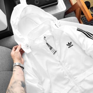 Áo khoác nam. Vải xịn hàng chuẩn, nón rời  chất dầy mịn, sờ là ưng ngay.