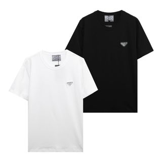 Áo thun nam. Chất liệu Cotton 4 chiều, co giãn mềm mịn, thấm hút mồ hôi tốt. Logo gắn ngực đơn giản, sắc nét, Ko bong tróc khi sử dụng.