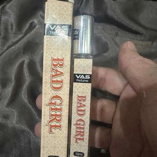 THANH LÝ 1000 chai nước hoa