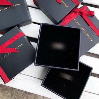 NHẪN D WELLINGTON CAO CẤP V3 HỘP NƠ