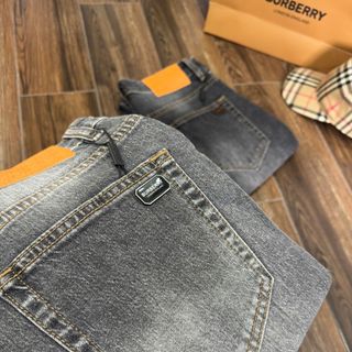 JEAN DÀI NAM NEW Ss25.   Chất Jean dày dặn có thun co giãn.