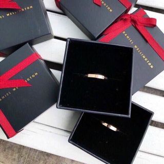 XẢ KHO NHẪN CẮT NỮ CAO CẤP D WELLINGTON HỘP NƠ