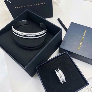 XẢ KHO NHẪN CẮT NỮ CAO CẤP D WELLINGTON HỘP NƠ