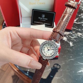 SĂN SALE ĐẦU NĂM ĐỒNG HỒ NỮ THỜI TRANG RODAL DÂY DA VIỀN ĐÁ MINI