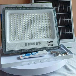 ĐÈN PHA NLMT THẤU KÍNH 300W KÈM REMOTE - 5 PIN (T10)