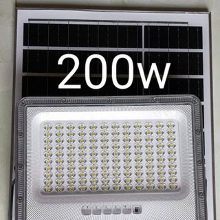 ĐÈN PHA NLMT THẤU KÍNH 200W KÈM REMOTE - 4 PIN (T10)