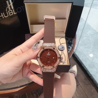 SĂN SALE NĂM ĐỒNG HỒ NAM THỜI TRANG HULOT VIỀN HỘT