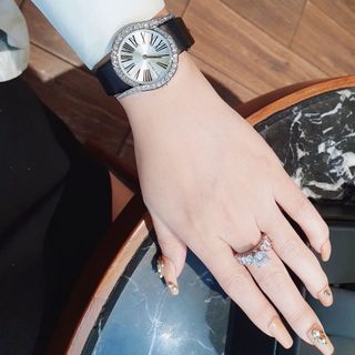 SĂN SALE ĐẦU NĂM ĐỒNG HỒ NỮ NỘI ĐỊA TRUNG MICHNA KASS DÂY DA MẶT VIỀN HỘT