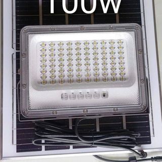 ĐÈN PHA NLMT THẤU KÍNH 100W KÈM REMOTE - 3 PIN (T10)