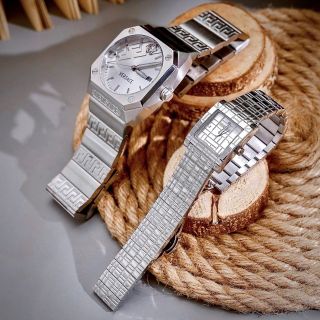 Versac Silver Couple