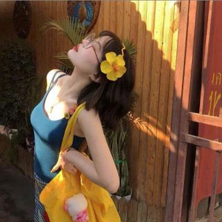 KẸP TÓC HOA DÂM BỤT