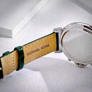 MICHAE KORS 𝐖𝐎𝐌𝐄𝐍 𝐌𝐀𝐑𝐄𝐍 𝐌𝐊𝟕𝟒𝟗𝟖 𝐌𝐊𝟕𝟒𝟗𝟕 𝐌𝐊𝟕𝟒𝟗𝟗