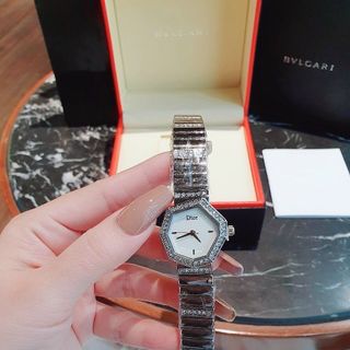 SĂN SALE ĐẦU NĂM ĐỒNG HỒ NỮ THỜI TRANG DIOD MẶT VIỀN HỘT