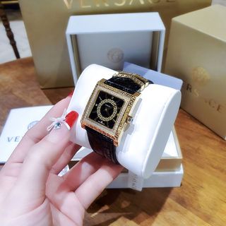 ĐỒNG HỒ NỮ CAO CẤP VERSA DÂY DA ĐEN MẶT VUÔNG HOA VĂN ĐÍNH HỘT