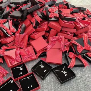 Set quà tặng , Set phụ kiện dây chuyền + nhẫn kèm hôp