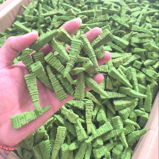 HỦ NỤ TRẦM KHUYNH DIỆP HÌNH THÁP