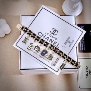 CHANELl 𝐏𝐫𝐞𝐦𝐢𝐞̀𝐫𝐞 𝐜𝐡𝐚𝐫𝐦𝐬 𝐇𝟗𝟖𝟓𝟗