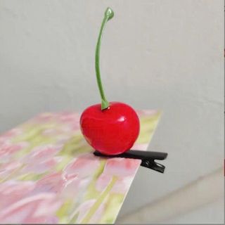 KẸP TÓC TRÁI CHERRY