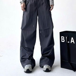 Quần Thời Trang Chất Dù Thoải Mái Với Dây Rút