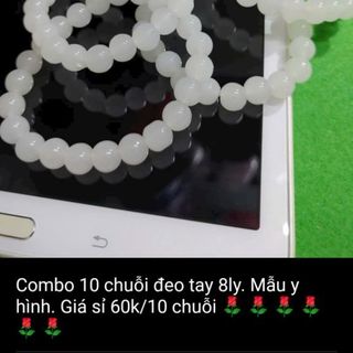 Chuỗi đeo tay phong thủy màu trắng đá 8mm