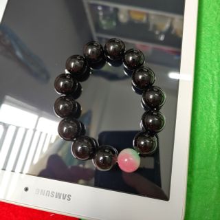 Chuỗi đeo tay phong thủy 14ly đá thạch anh