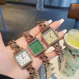 SĂN SALE ĐẦU NĂM ĐỒNG HỒ NỮ THỜI TRANG GUECS DÂY XÍCH MẶT VUÔNG GOLD