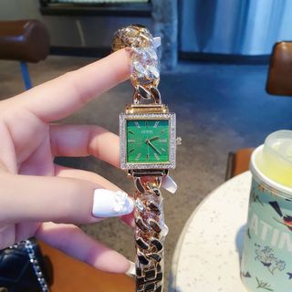 SĂN SALE ĐẦU NĂM ĐỒNG HỒ NỮ THỜI TRANG GUECS DÂY XÍCH MẶT VUÔNG GOLD