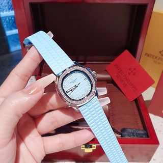 ĐỒNG HỒ NỮ CAO CẤP FATEK MẶT VUÔNG VIỀN ĐÁ DÂY SILICON NHIỀU MÀU