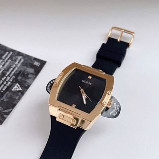 ĐỒNG HỒ NAM CAO CẤP GUECS DÂY DA ĐEN MẶT TRƠN CN