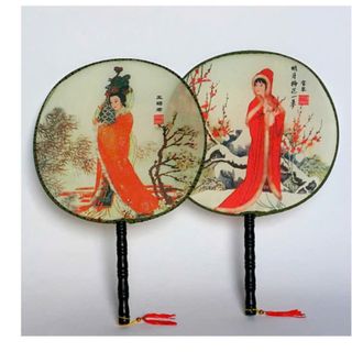 Quạt vải cổ trang nhiều mẫu nhe