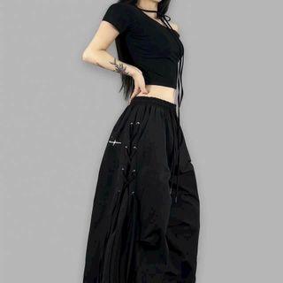 Quần Dù Thùng Đính Khoen Xỏ Dây Phù Hợp Ngày Hè