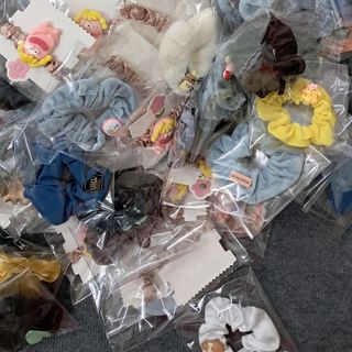 CỘT CHARM LỘN XỘN