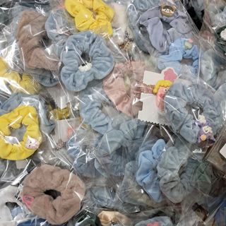 CỘT CHARM LỘN XỘN