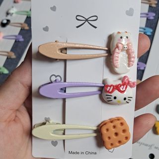 KẸP MÁI CHARM XINH