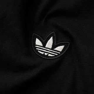 Áo thun nam.  Thêu xịn  kết hợp chạy sọc chuẩn Hãng.  Chất thun 100% cotton 2c Nhập mềm mịn, đẹp sờ vào là thích.