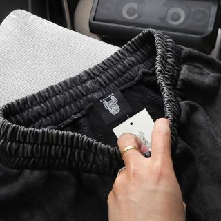 Short Wash Lifework. Chất vải nỉ cotton dày mịn mướt.