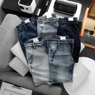 Short Jean nam. Chất jean chính phẩm co giản xịn sò dày dặn fom slim ngang gối.
