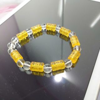 Chuỗi phong thủy đeo tay màu vàng mix hạt trong suốt rất đẹp