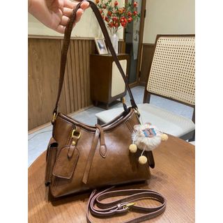 Túi xách nữ, túi đeo chéo da nhăn bóng tặng kèm móc treo kiểu dáng hàn quốc trẻ trung K718