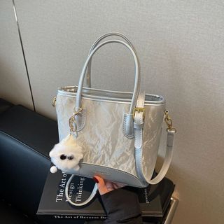 Túi xách nữ, túi đeo chéo kiểu dáng hàn quốc, trẻ trung tặng kèm charm gấu xinh xắn K712