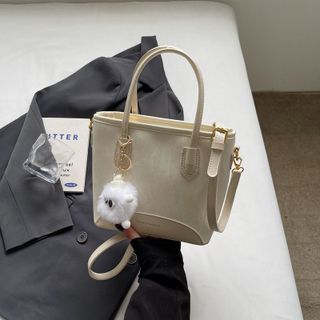 Túi xách nữ, túi đeo chéo kiểu dáng hàn quốc, trẻ trung tặng kèm charm gấu xinh xắn K712