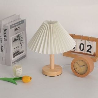 đèn nón trang trí để bàn