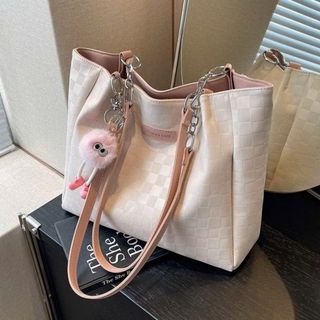 Túi xách nữ, túi đeo chéo da bóng in ô trám vuông tặng kèm móc treo K639