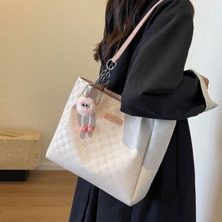 Túi xách nữ, túi đeo chéo da bóng in ô trám vuông tặng kèm móc treo K639