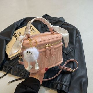 Túi xách nữ, túi đeo chéo dáng cốp hộp đựng vừa điện thoại da nhung tặng kèm móc treo K636