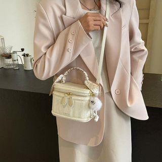 Túi xách nữ, túi đeo chéo dáng cốp hộp đựng vừa điện thoại da nhung tặng kèm móc treo K636