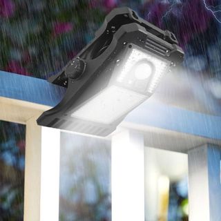 đèn kẹp cổng năng lượng mặt trời cảm biến khi có người đến hoặc sáng liên tục